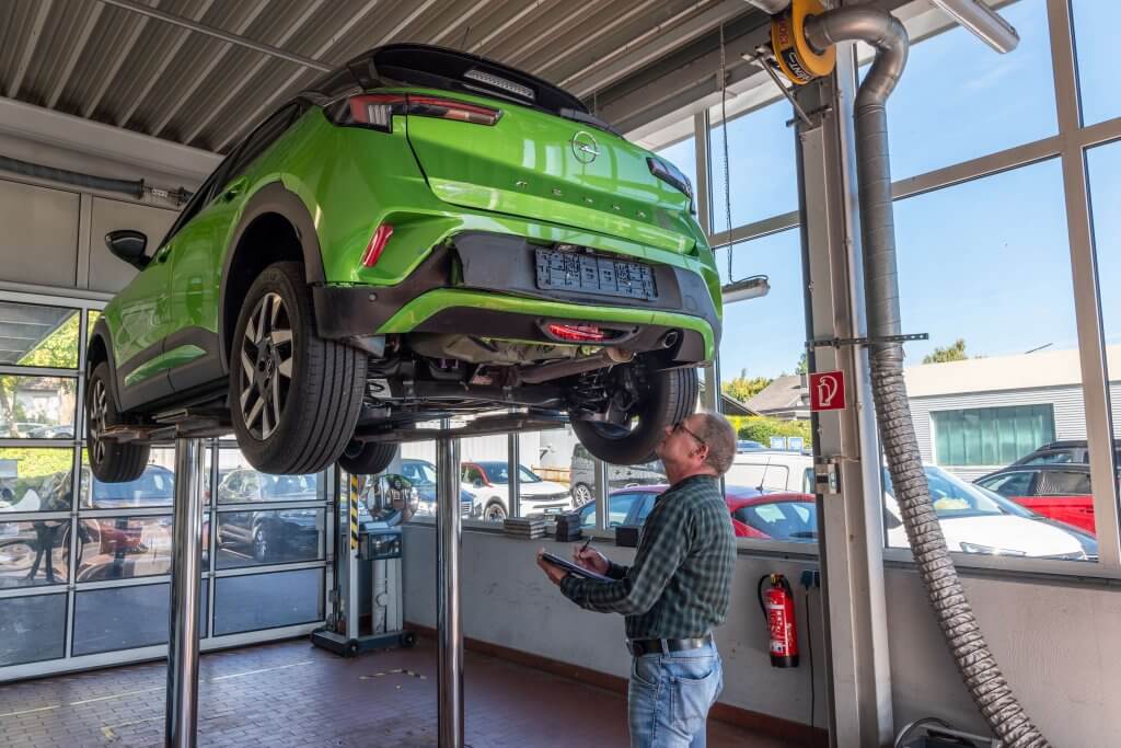 Kfz Gutachter Zeiger